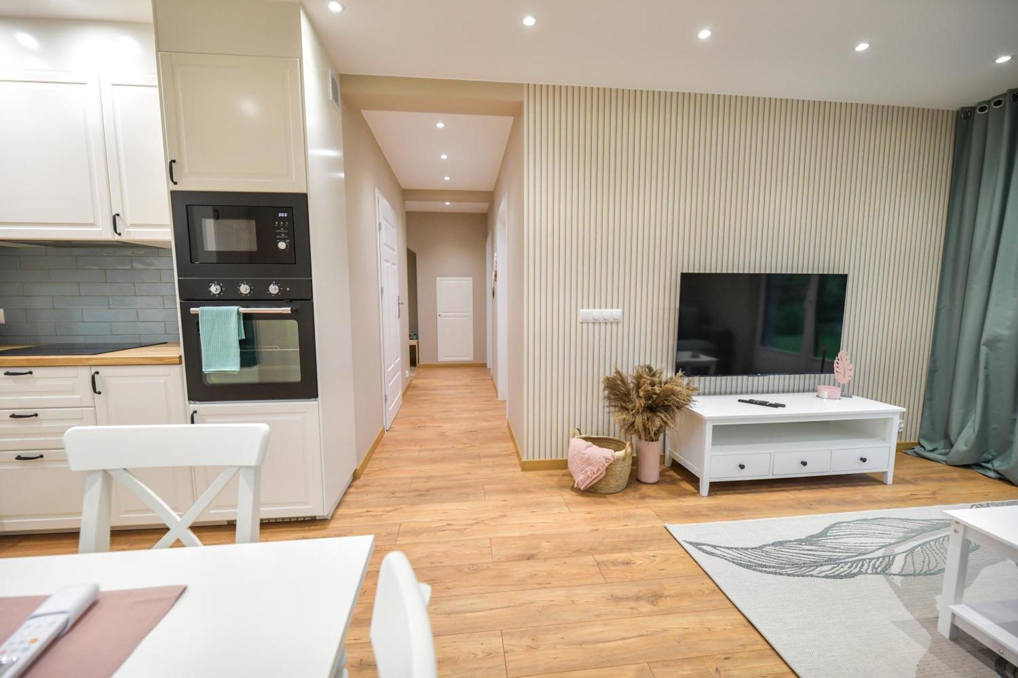 Comfort Apartments Oswiecim Bagian luar foto