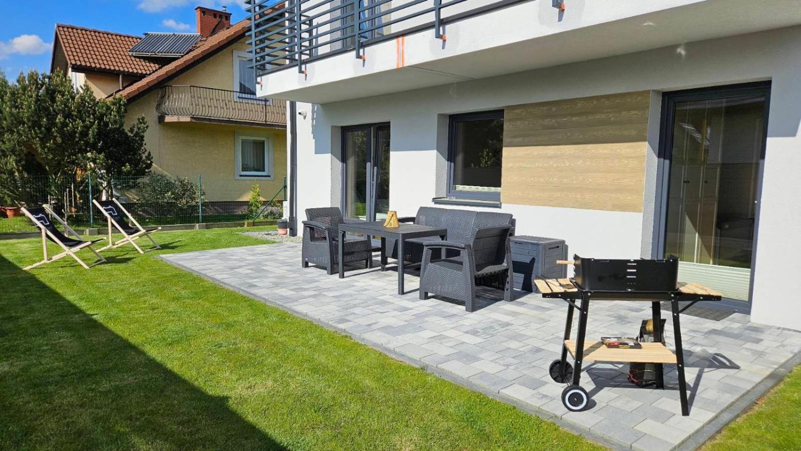 Comfort Apartments Oswiecim Bagian luar foto