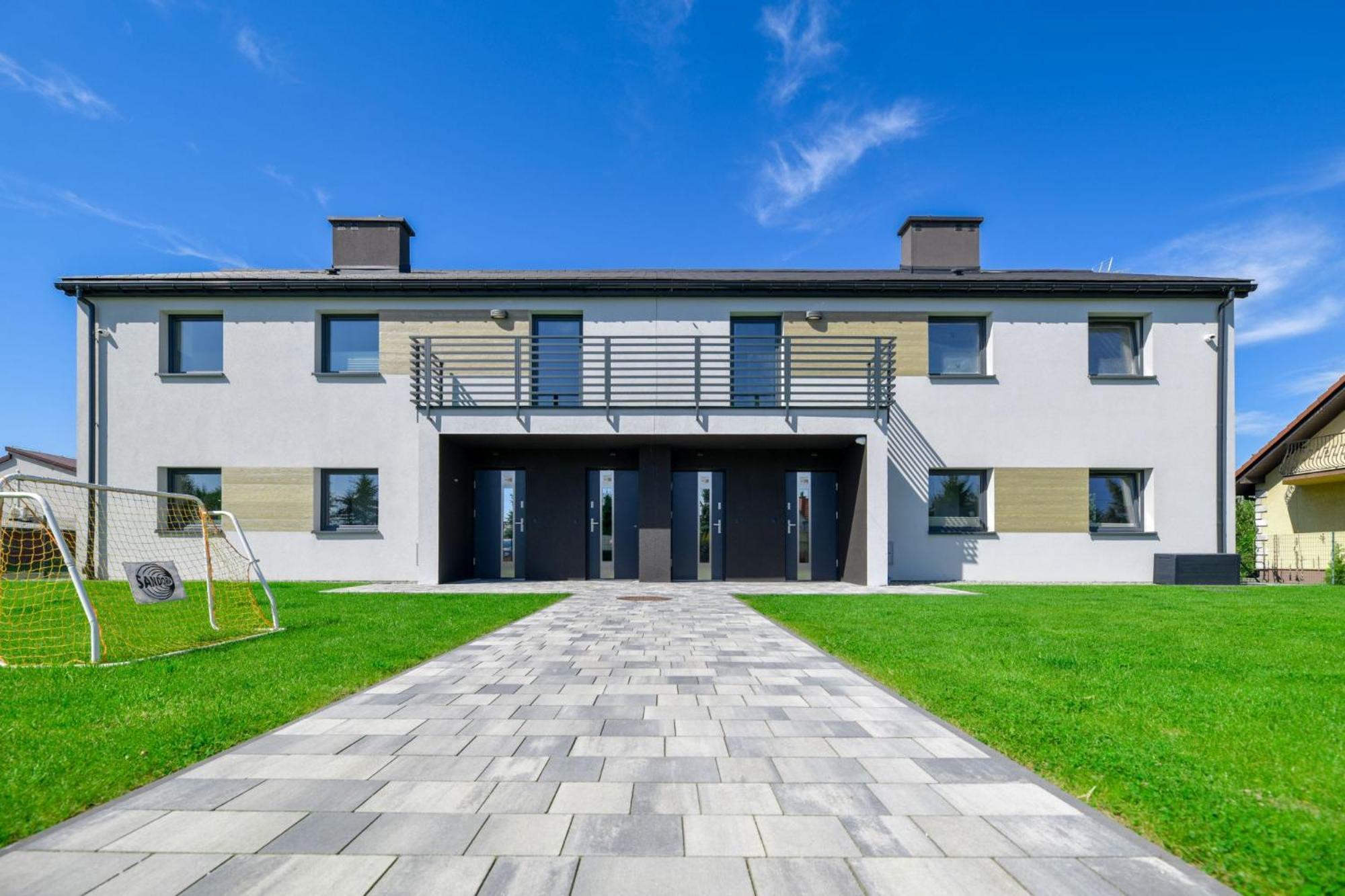 Comfort Apartments Oswiecim Bagian luar foto