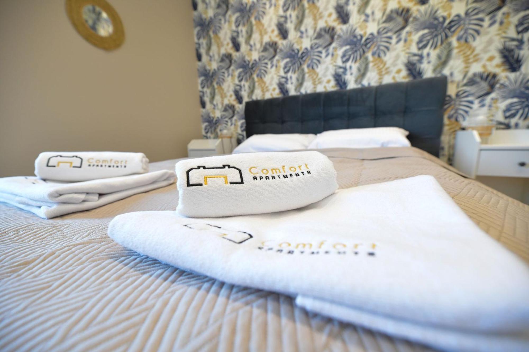 Comfort Apartments Oswiecim Bagian luar foto