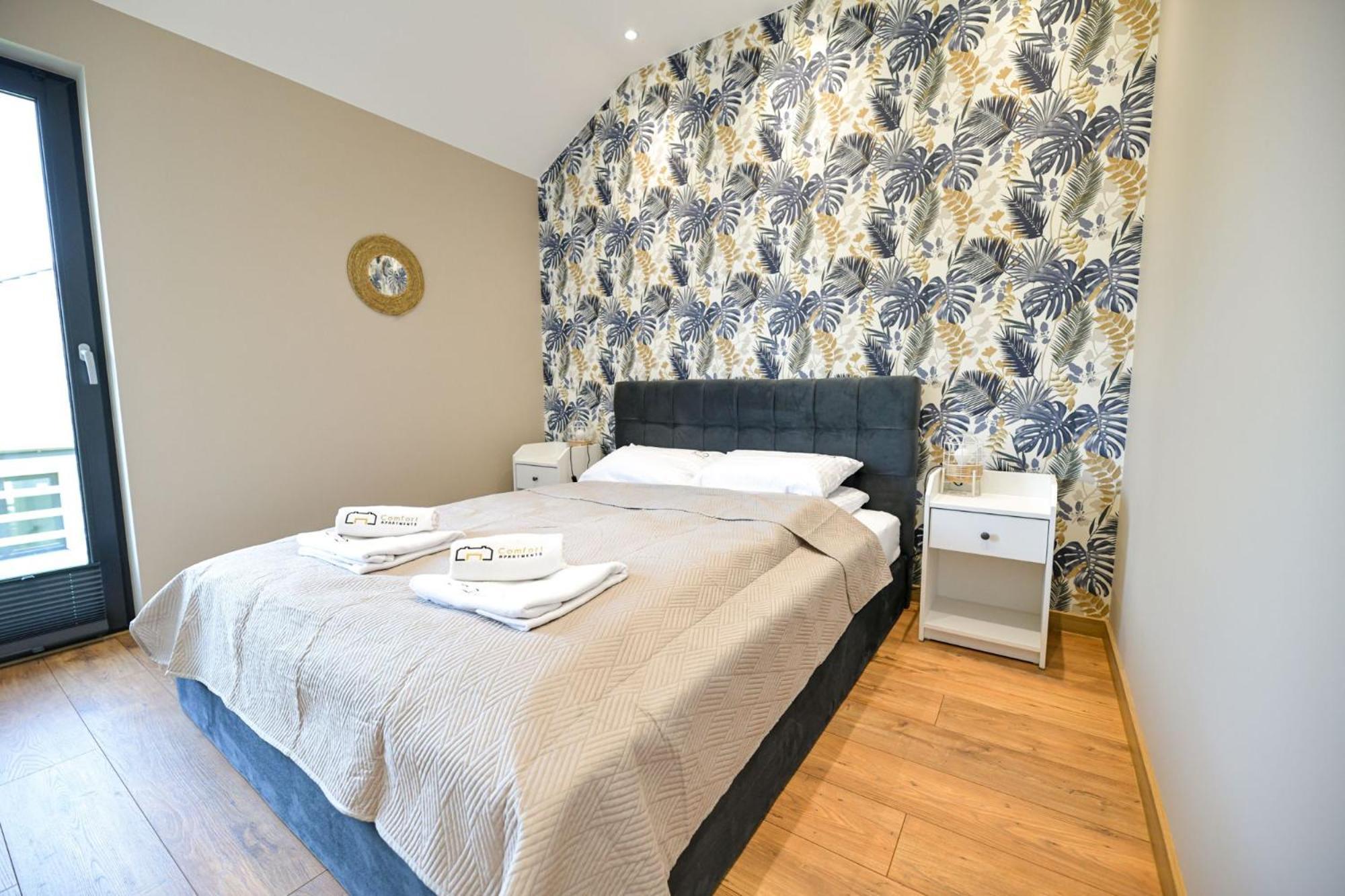Comfort Apartments Oswiecim Bagian luar foto